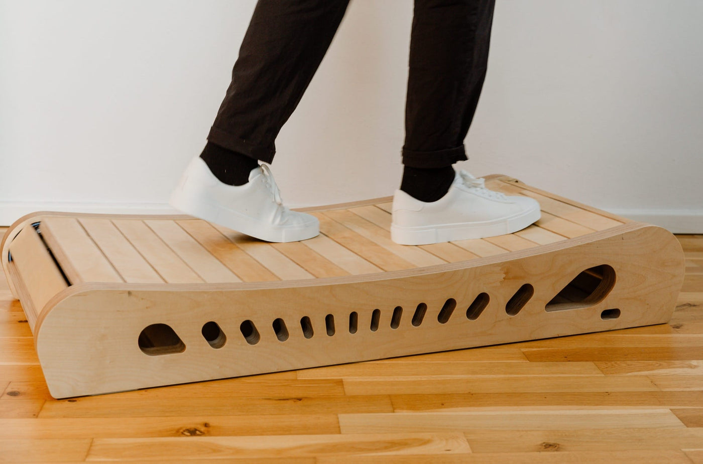 Office Walker oak walking pad, side view